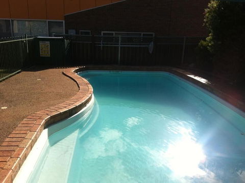 Denman Motor Inn - New Castle Holiday 4