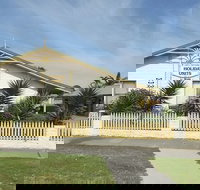 Lakes Entrance Holiday Units - New Castle Holiday