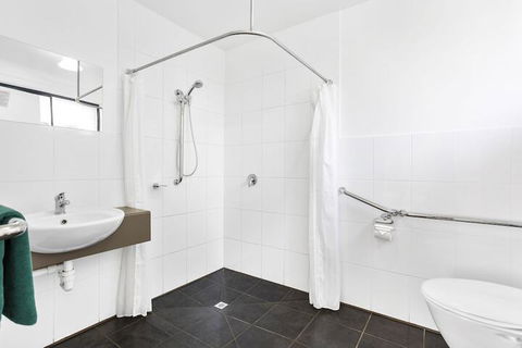 A1 Motels Port Fairy Motel And Apartments - New Castle Holiday 5