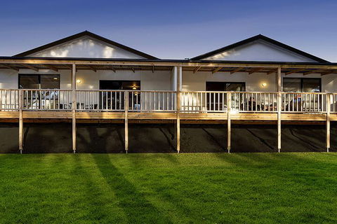 A1 Motels Port Fairy Motel And Apartments - New Castle Holiday 2