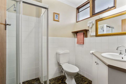 A1 Motels Port Fairy Motel And Apartments - New Castle Holiday 6