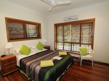 Hibiscus Lodge Bed & Breakfast - New Castle Holiday 2