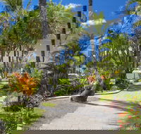 Beach Breakers Resort - New Castle Holiday