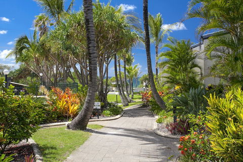 Beach Breakers Resort - New Castle Holiday 0