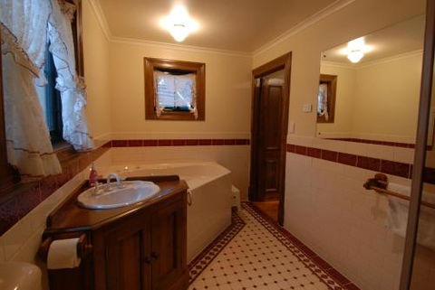 The Dove Cote - New Castle Holiday 2