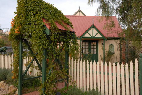 The Dove Cote - New Castle Holiday 1
