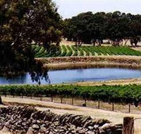 Wroxton Grange B  B - New Castle Holiday