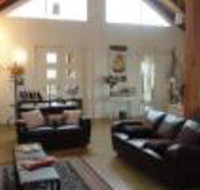 Outlook Hill Pavilion suites  Spa Cottages - New Castle Holiday