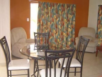 Atherton Holiday Park - New Castle Holiday 6