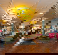 North Gregory Hotel - New Castle Holiday