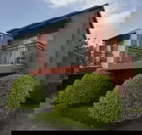 Berry Village Boutique Motel - New Castle Holiday