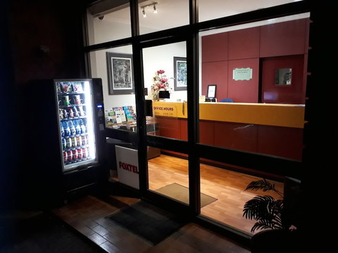 Moe Motor Inn - New Castle Holiday 2