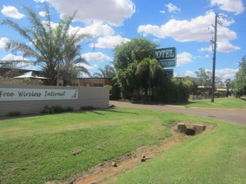 Eldorado Motor Inn - New Castle Holiday 2