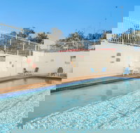 Suntower - New Castle Holiday