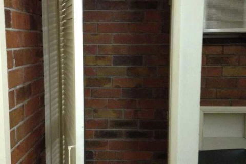 White Lanterns Motel - New Castle Holiday 6