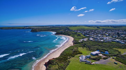Clifftop Boutique Accommodation - New Castle Holiday 1