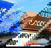 Summit Motel - New Castle Holiday