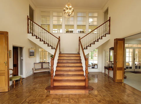 Montfort Manor - New Castle Holiday 2