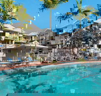 Champelli Palms - New Castle Holiday