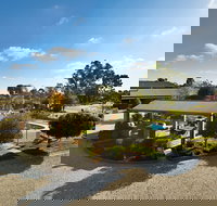 Statesman Motor Inn - New Castle Holiday