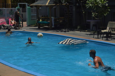 Youth Shack Backpackers - Hostel - New Castle Holiday 3