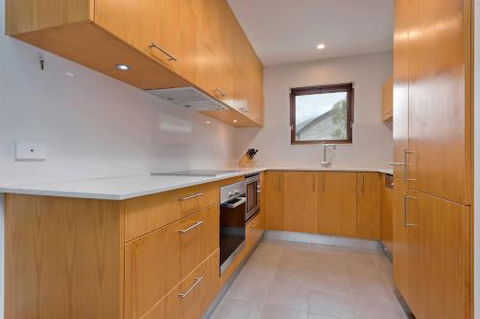 Snow Stream Apartments - New Castle Holiday 3