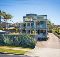 The Palms Apartments - New Castle Holiday