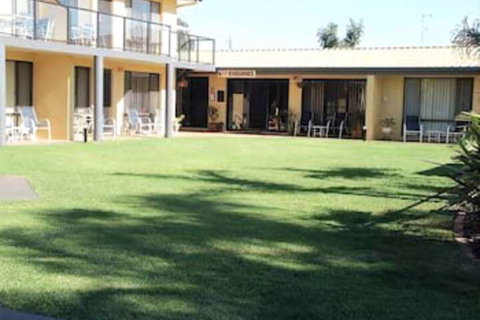 Admirals Lodge - New Castle Holiday 2