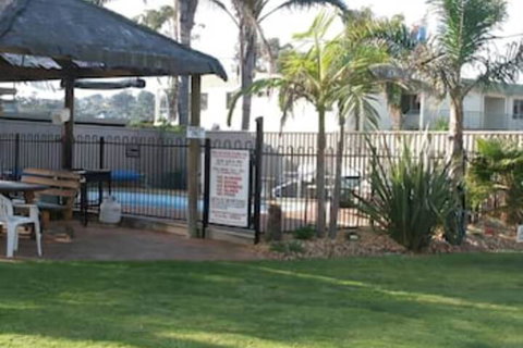 Admirals Lodge - New Castle Holiday 6