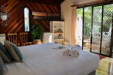 A Beach House At Byron - New Castle Holiday 7
