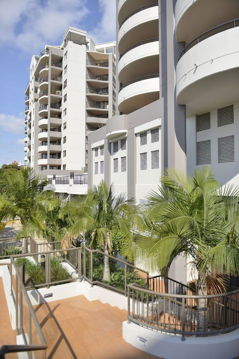 The Oasis Apartments - New Castle Holiday 1