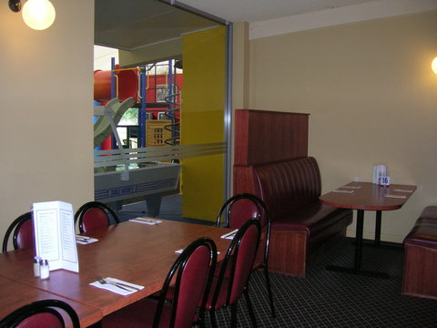 Overlander Hotel Shepparton - New Castle Holiday 2