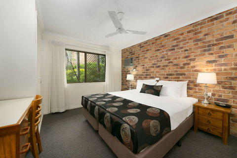 Toowong Villas - New Castle Holiday 6