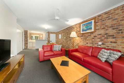Toowong Villas - New Castle Holiday 2