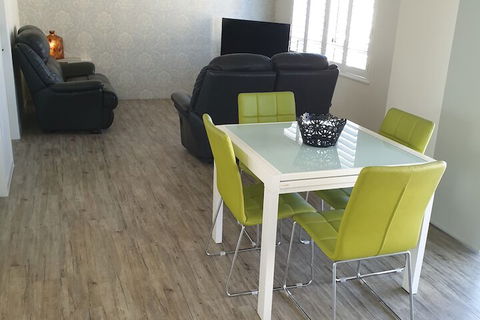 Bayviews & Harbourview Holiday Apartments - New Castle Holiday 3
