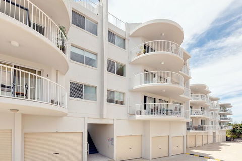 Bayviews & Harbourview Holiday Apartments - New Castle Holiday 1