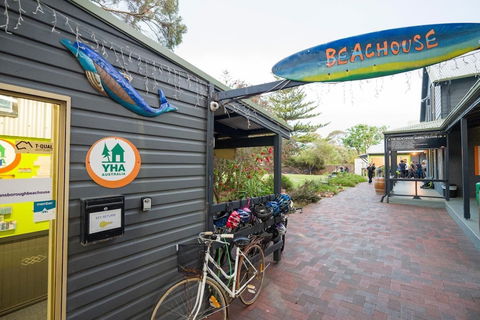 Dunsborough Beachouse YHA Hostel - New Castle Holiday 4