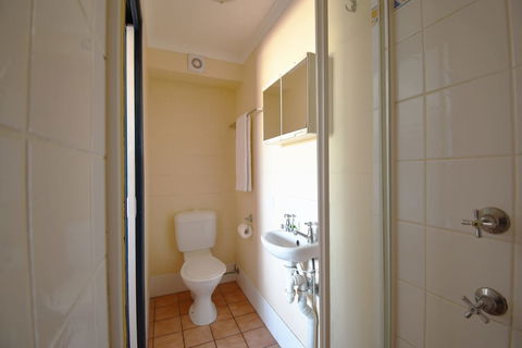 Caloundra Backpackers - Hostel - New Castle Holiday 0