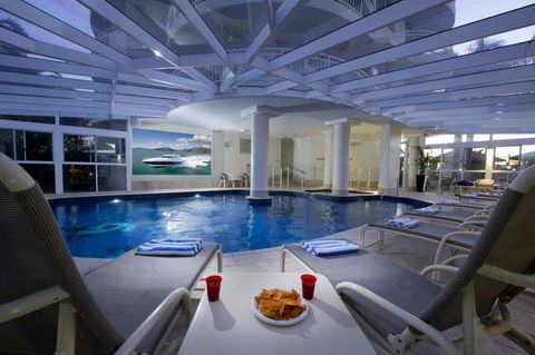 2nd Avenue Beachside Apartments - New Castle Holiday 3