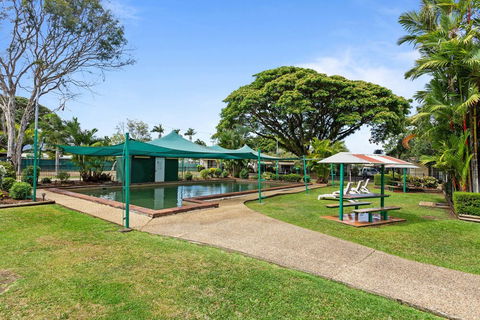 First City Caravilla - New Castle Holiday 6