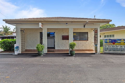 First City Caravilla - New Castle Holiday 1