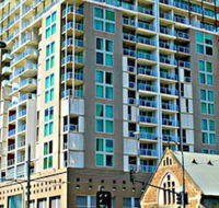 Adelaide DressCircle Apartments North Terrace - New Castle Holiday