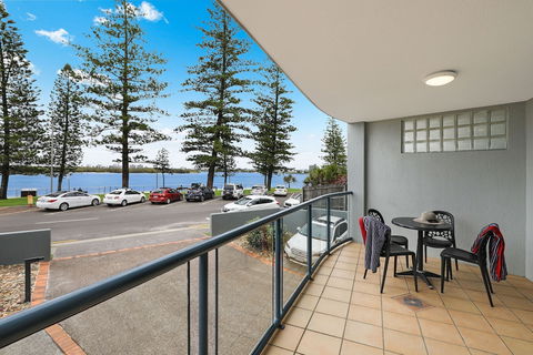 Cerulean Apartments - New Castle Holiday 5