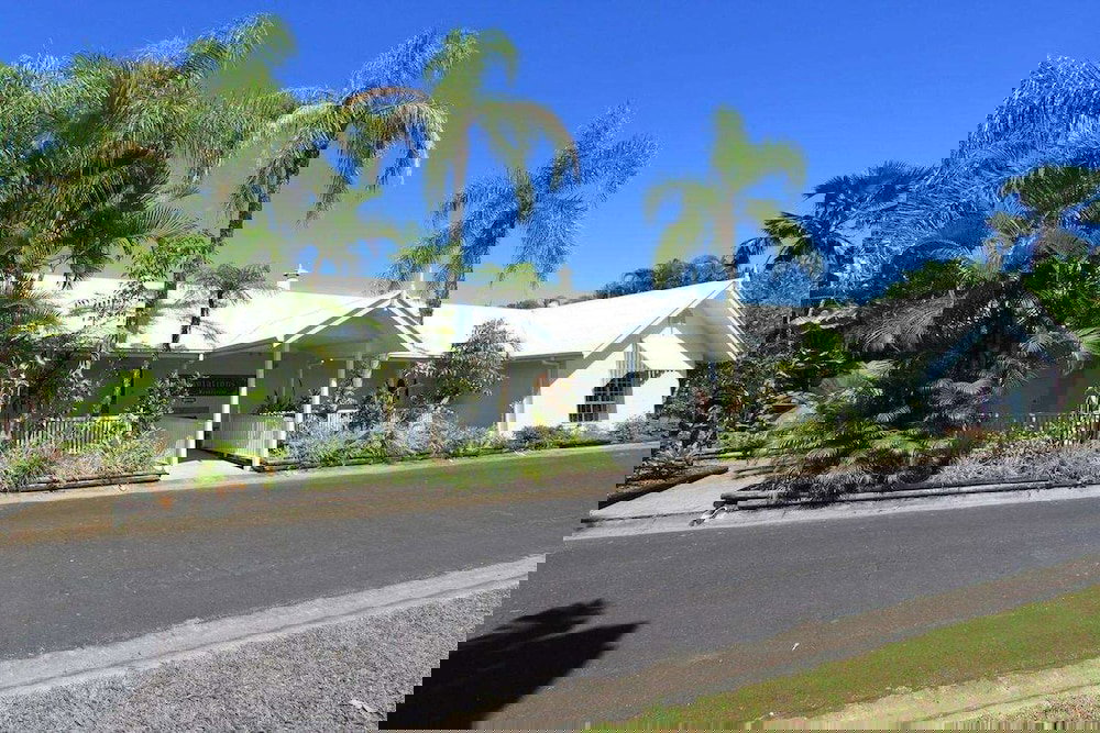 Tully Heads QLD New Castle Holiday