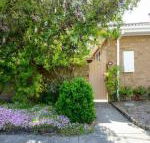 BOUTIQUE STAYS Sandyside Sandringham Villa Units - New Castle Holiday