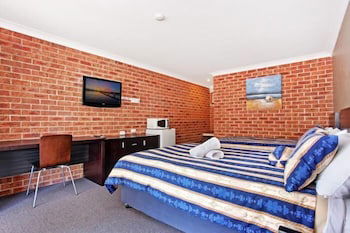 Lake Macquarie Motor Inn - New Castle Holiday 0