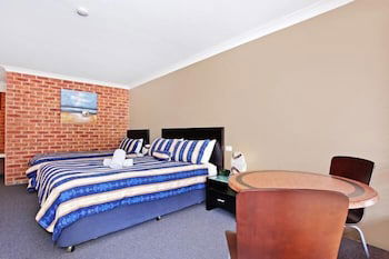 Lake Macquarie Motor Inn - New Castle Holiday 3