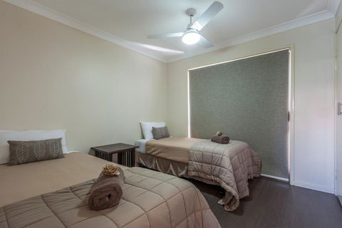 Clifford Gardens Motor Inn - New Castle Holiday 5