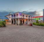 Clifford Gardens Motor Inn - New Castle Holiday