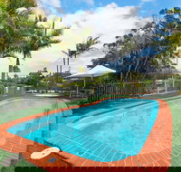 Moby Dick Waterfront Resort Motel - New Castle Holiday